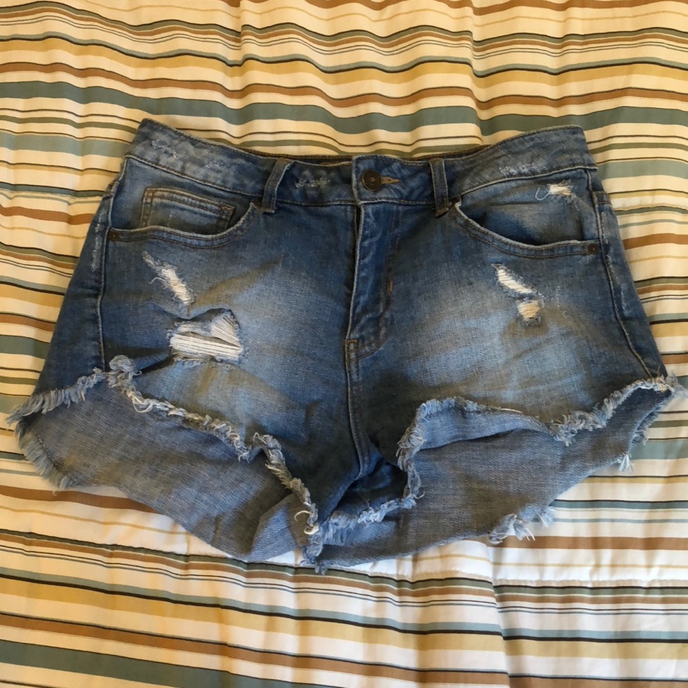 Cut-off jean shorts